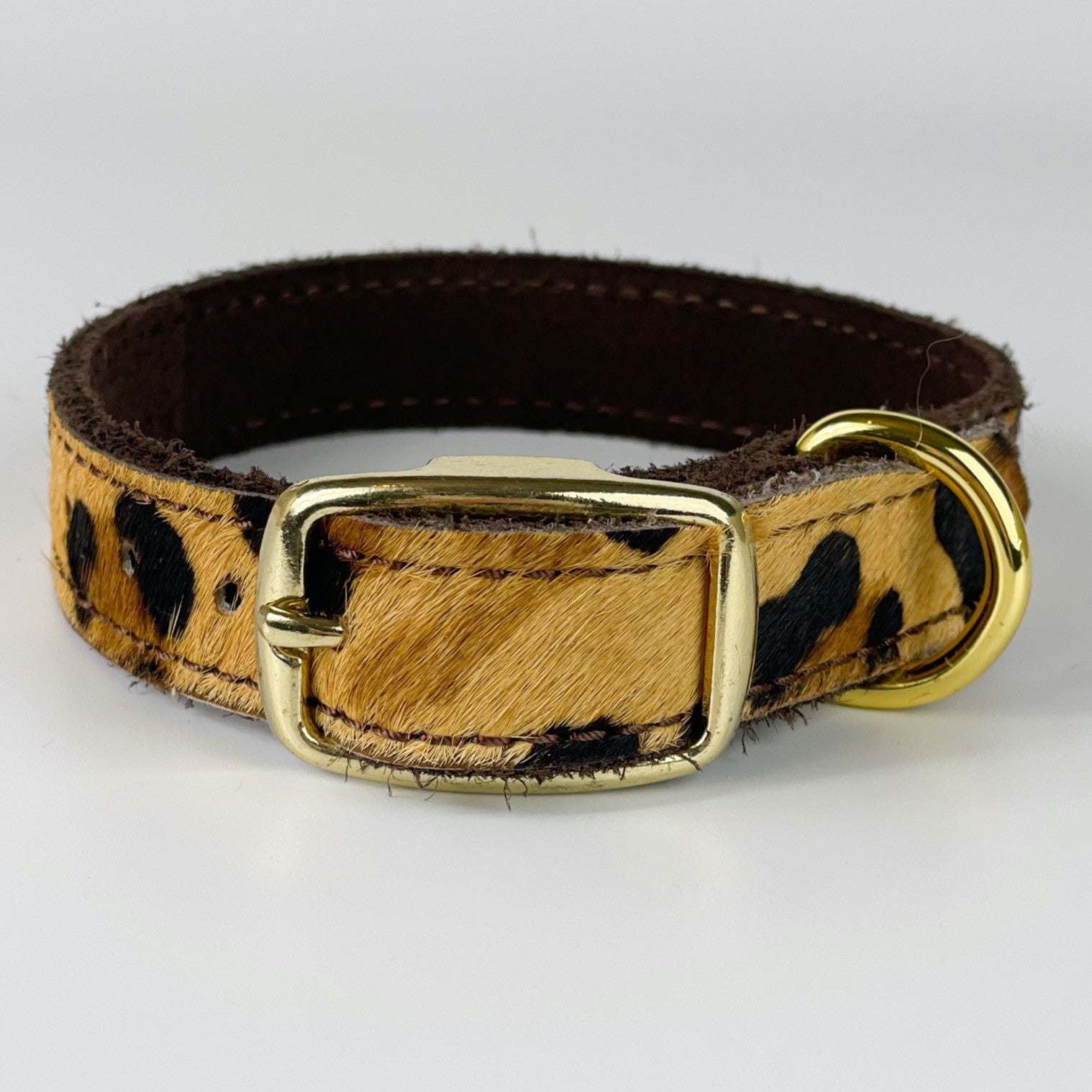 leather collar 2 _edited.jpg